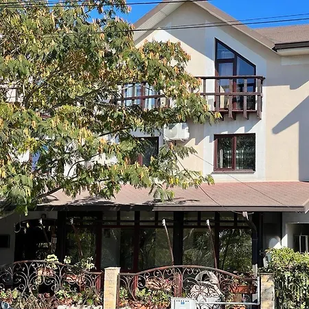 بيت ضيافة Villa-colonial